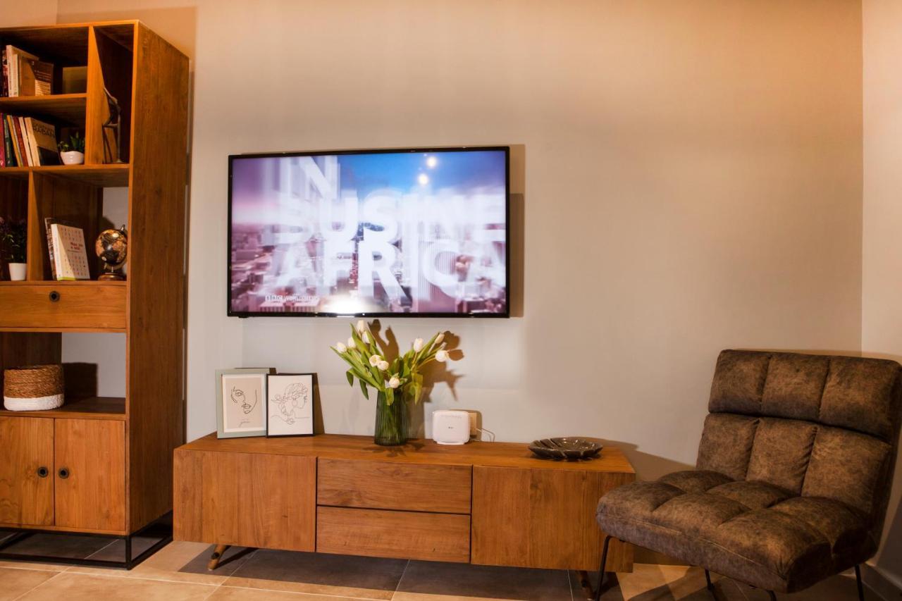 Central Comfy Modern Flat 2 Bedrooms 2 Bathrooms Aten Exteriör bild