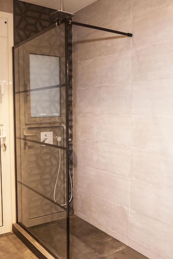 Central Comfy Modern Flat 2 Bedrooms 2 Bathrooms Aten Exteriör bild